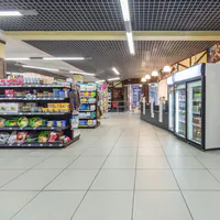 led lyslister i supermarked
